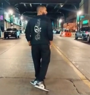 Robavian Unisex Sweat-Suit